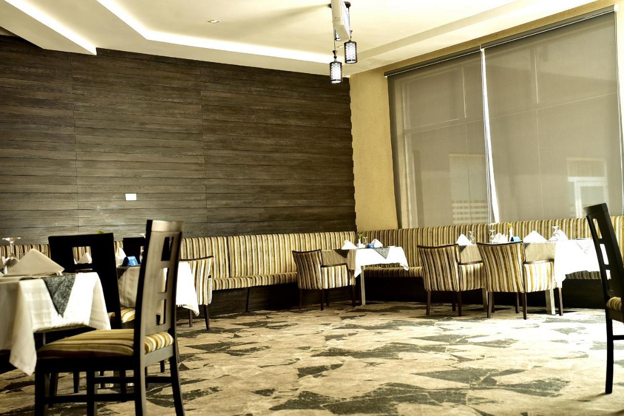 Golden Tulip Ibadan Hotel Ngoại thất bức ảnh