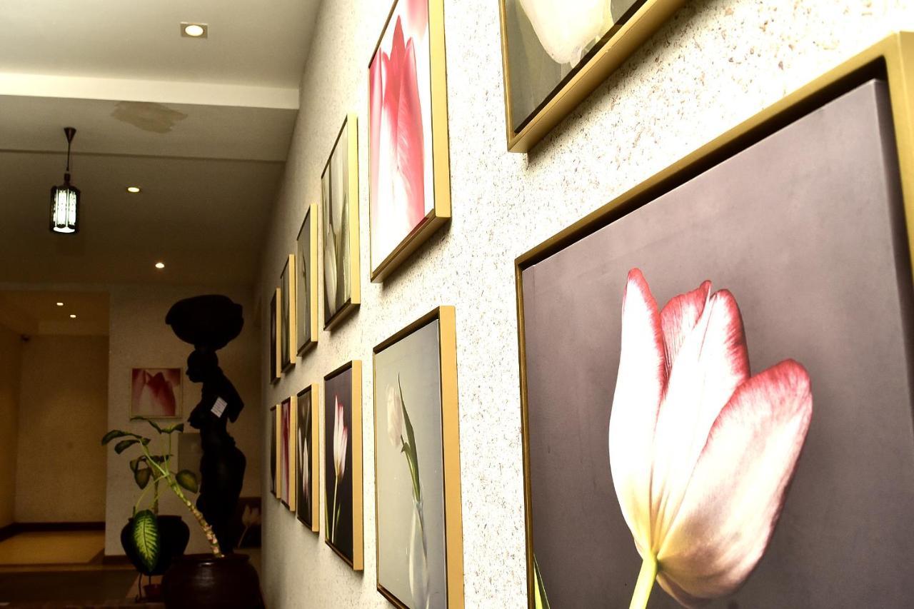Golden Tulip Ibadan Hotel Ngoại thất bức ảnh