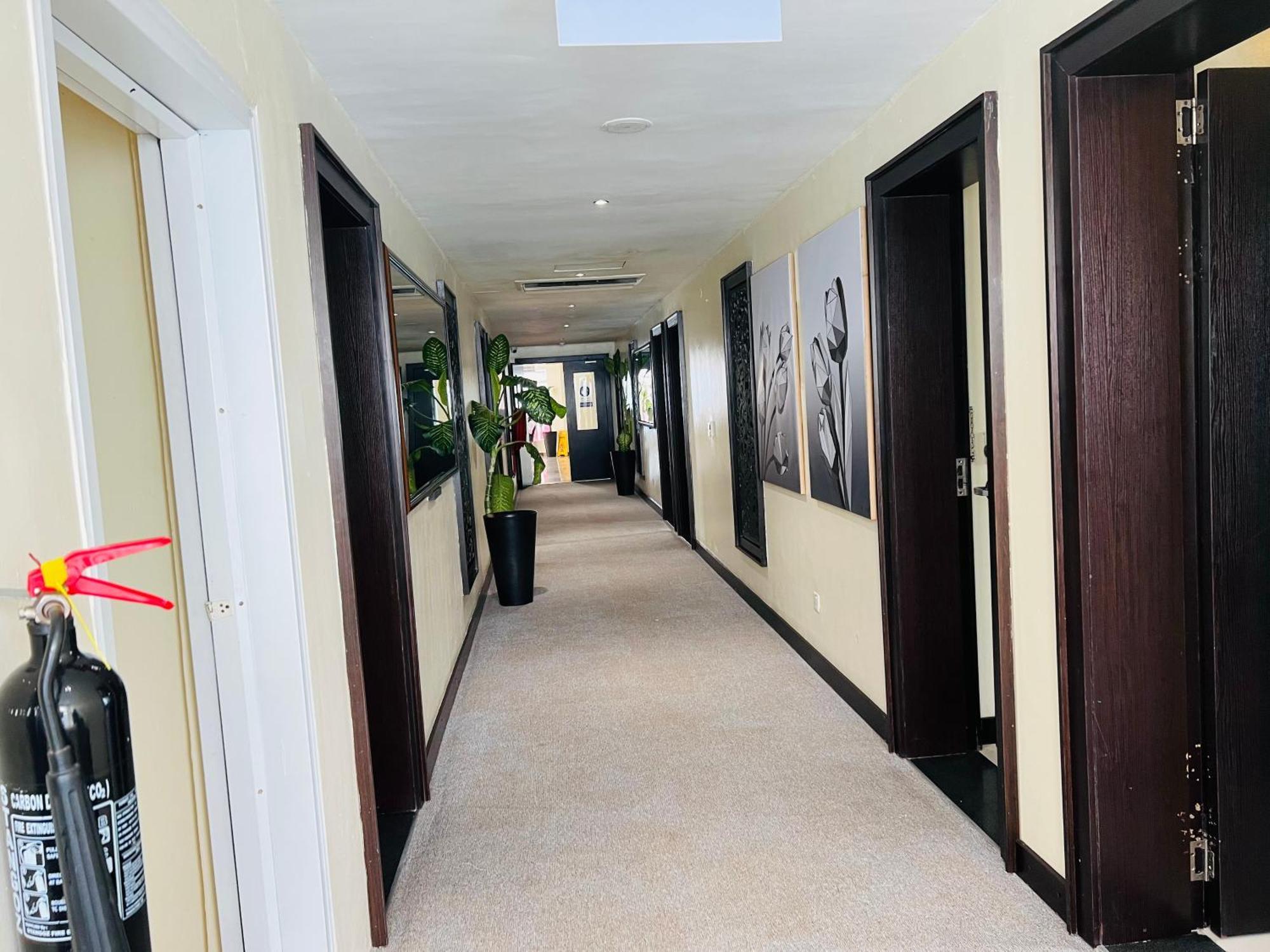Golden Tulip Ibadan Hotel Ngoại thất bức ảnh