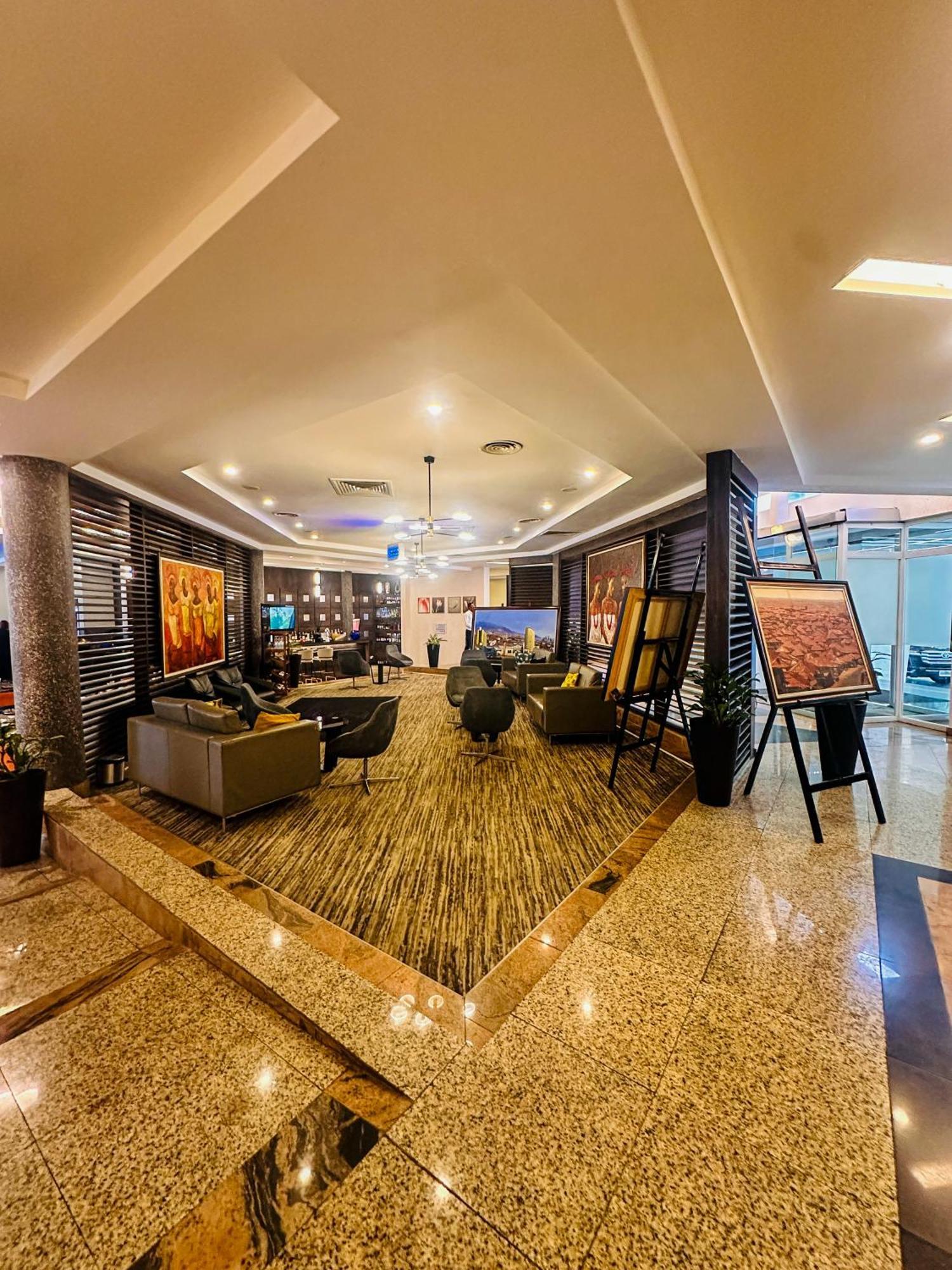 Golden Tulip Ibadan Hotel Ngoại thất bức ảnh